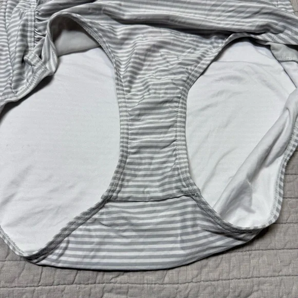 Nip Tuck Swim Gray & White Striped One-piece Swimsuit Size 12 - Picture 8 of 11